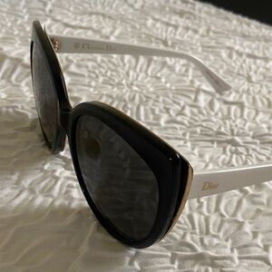 Black Dior sunglasses